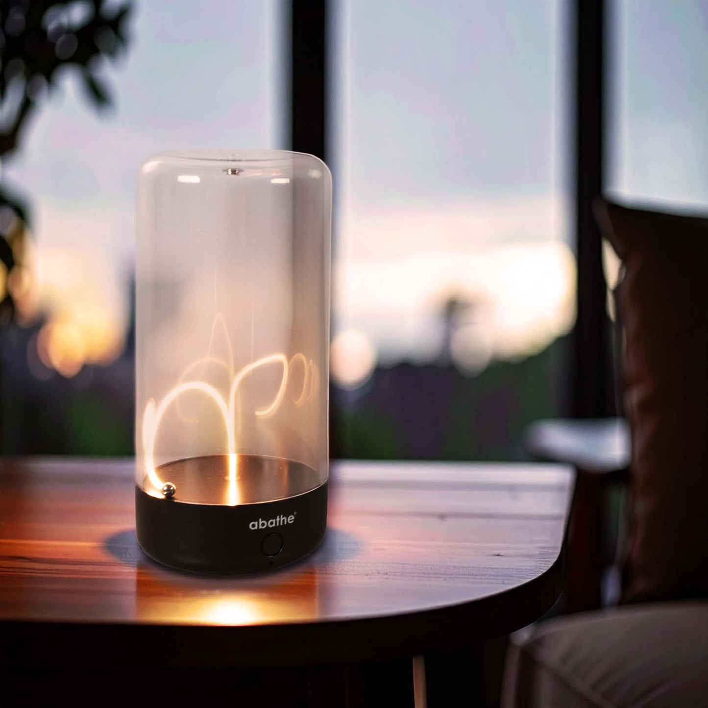 MagLED "firefly" LED battery table lamp